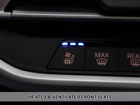 Used 2022 BMW X7 M50i image 9