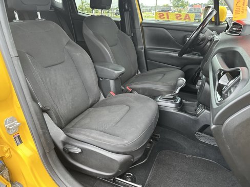 Used 2018 Jeep Renegade Altitude w/ Popular Equipment Group image 18