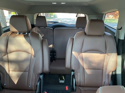 Used 2021 Buick Enclave Avenir w/ Avenir Technology Package image 16