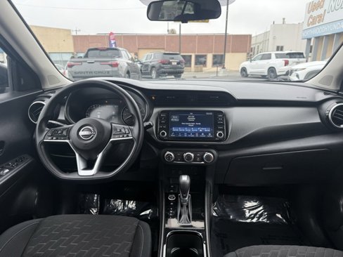 Used 2023 Nissan Kicks SV image 14