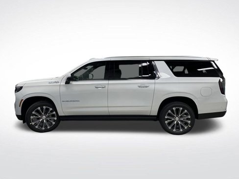 New 2025 Chevrolet Suburban High Country image 15