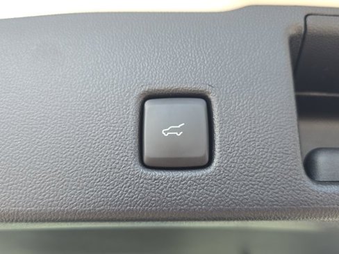 Used 2025 Ford Escape Platinum w/ Premium Technology Package image 13