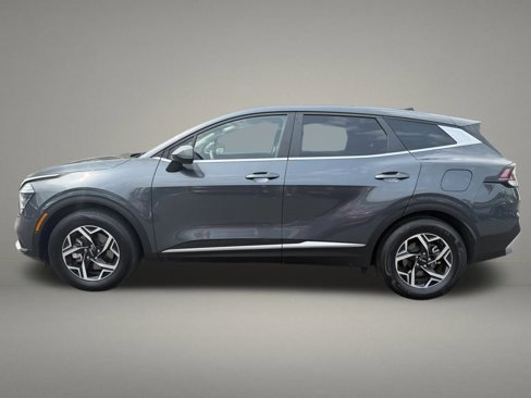 Used 2024 Kia Sportage LX image 2
