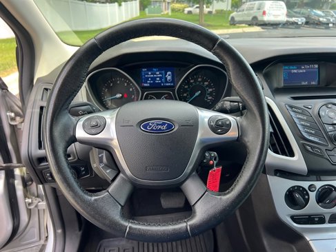 Used 2014 Ford Focus SE w/ Equipment Group 201A image 37