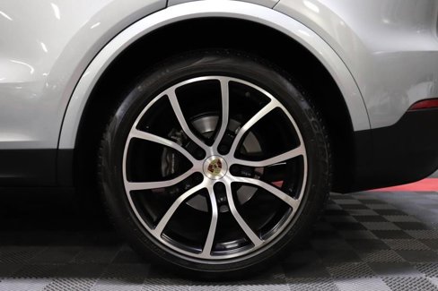 Used 2021 Porsche Cayenne image 74