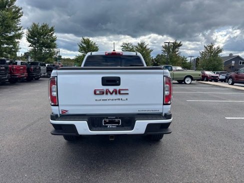 Used 2021 GMC Canyon Denali image 7