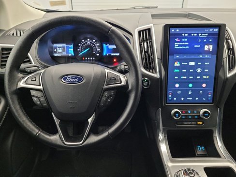 Used 2024 Ford Edge Titanium image 22