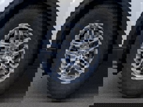 New 2025 Ford Explorer Active image 19