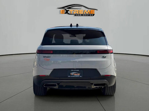 Used 2023 Land Rover Range Rover Sport SE image 5