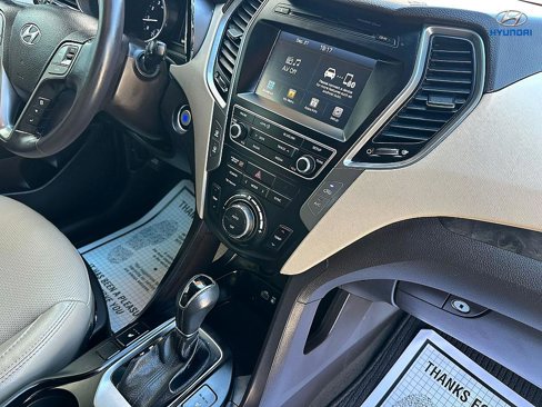 Used 2017 Hyundai Santa Fe Sport image 18
