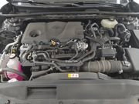 Used 2025 Toyota Camry XLE image 15