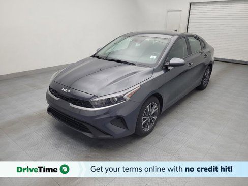 Used 2023 Kia Forte LXS image 1
