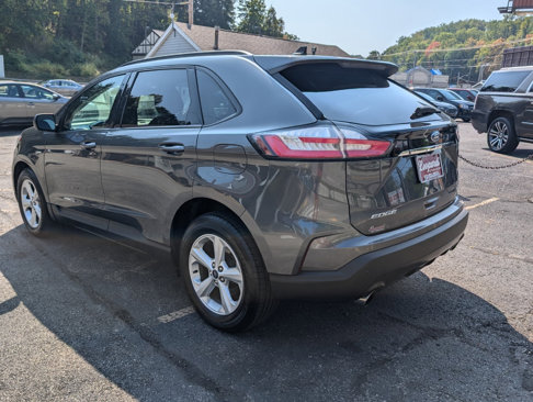Used 2020 Ford Edge SE image 5