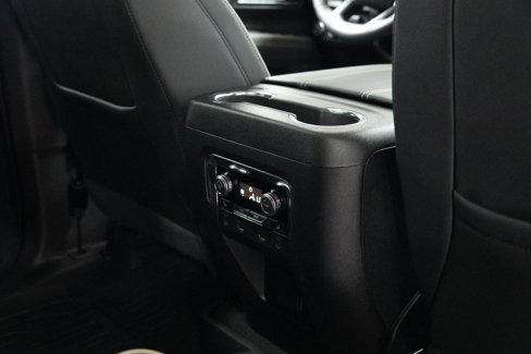 New 2026 GMC Yukon Elevation image 14