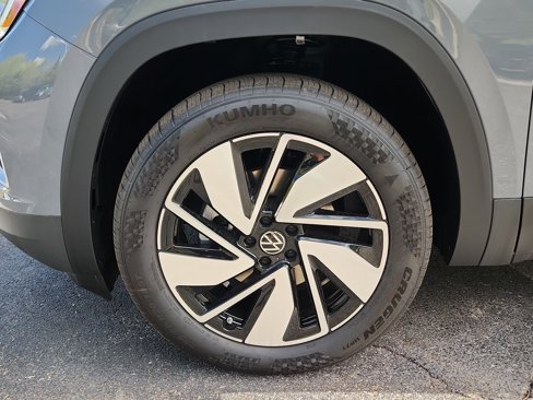 New 2025 Volkswagen Atlas SEL image 20