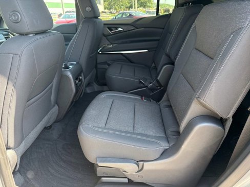 New 2026 Chevrolet Traverse LT image 10