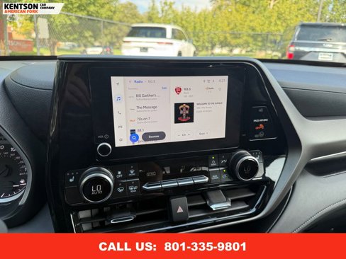 Used 2025 Toyota Highlander XLE image 31