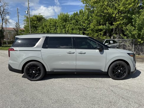 New 2026 Kia Carnival SX Prestige image 3