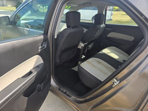 Used 2010 Chevrolet Equinox LS image 12