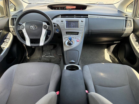 Used 2013 Toyota Prius Plug-In Hybrid image 23