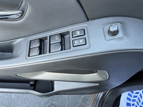 Used 2022 Nissan Frontier SV w/ Technology Package image 14