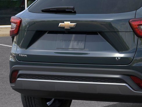 New 2025 Chevrolet Trax LT w/ LT Convenience Package image 14