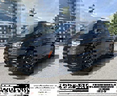 New 2025 Chrysler Pacifica Limited image 1
