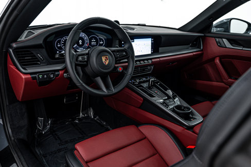 Certified 2025 Porsche 911 Carrera image 4