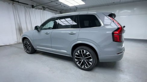 New 2026 Volvo XC90 B6 Plus w/ Protection Package Premier image 21