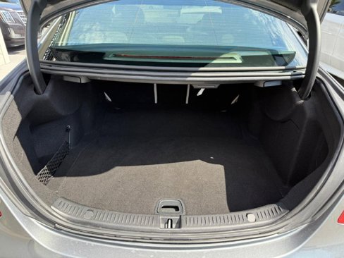 Used 2019 Mercedes-Benz E 300 4MATIC image 38