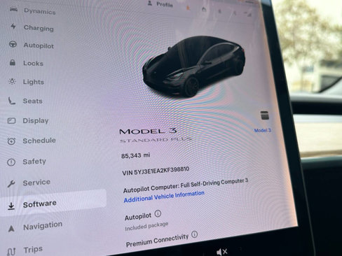 Used 2019 Tesla Model 3 Standard Range Plus image 36