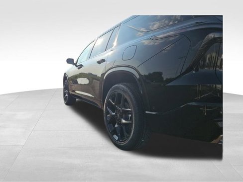 New 2026 Chevrolet Traverse RS w/ LPO, Floor Liner Package image 13