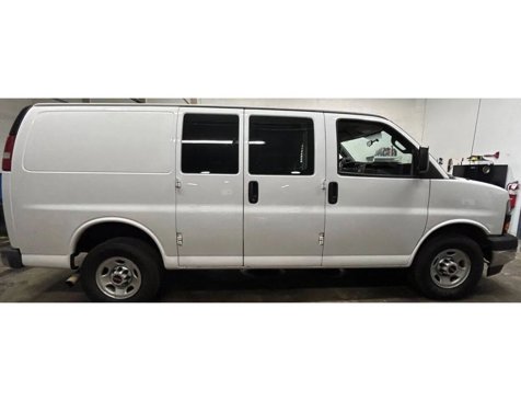 Used 2017 GMC Savana 2500 image 7