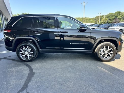 New 2025 Jeep Grand Cherokee Limited image 4