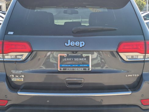 Used 2015 Jeep Grand Cherokee Limited w/ Luxury Group II image 12