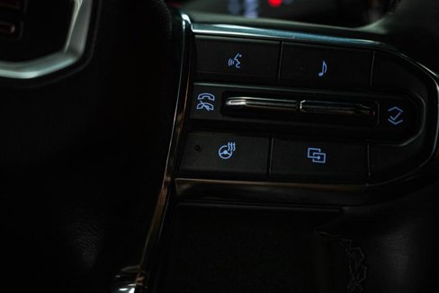 Used 2025 GMC Acadia Elevation image 22