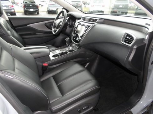 Certified 2024 Nissan Murano SV w/ SV Midnight Edition Package image 29