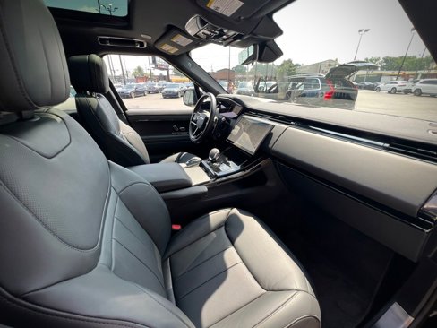 Used 2024 Land Rover Range Rover Sport Dynamic SE image 28