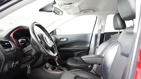 Used 2018 Jeep Compass Trailhawk image 2