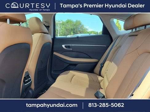 New 2025 Hyundai Sonata Limited image 11
