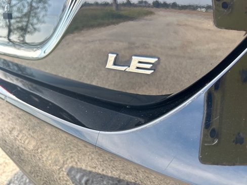 Used 2024 Toyota Camry LE image 27