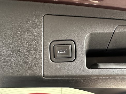 Certified 2023 Cadillac XT5 Premium Luxury image 19