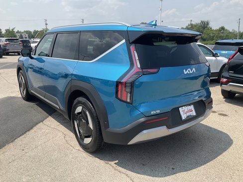 New 2026 Kia EV9 Wind image 5