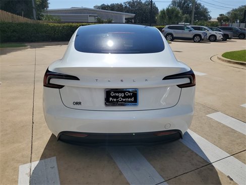 Used 2024 Tesla Model 3 Standard Range image 10