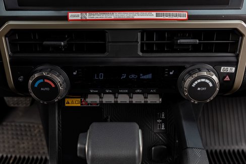 Used 2025 Toyota Tacoma SR5 image 26