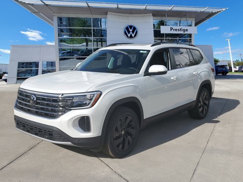 New 2026 Volkswagen Atlas SE image 2