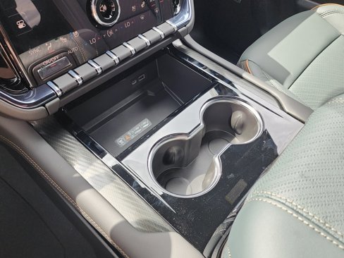 New 2026 GMC Yukon AT4 w/ AT4 Premium Package image 33