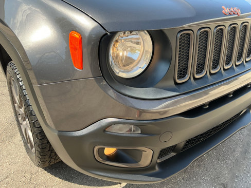 Used 2016 Jeep Renegade 75th Anniversary image 11