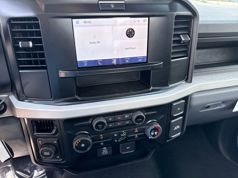 New 2025 Ford F350 4x4 Regular Cab Super Duty image 8