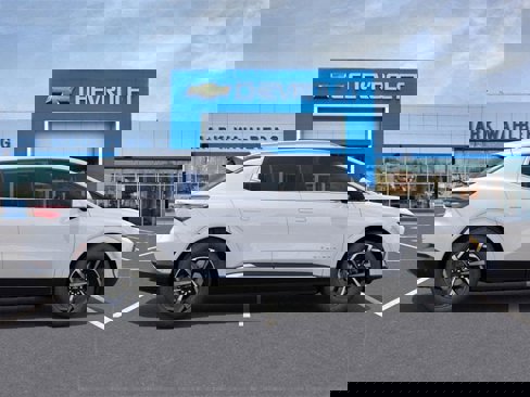 New 2025 Chevrolet Equinox EV LT image 5